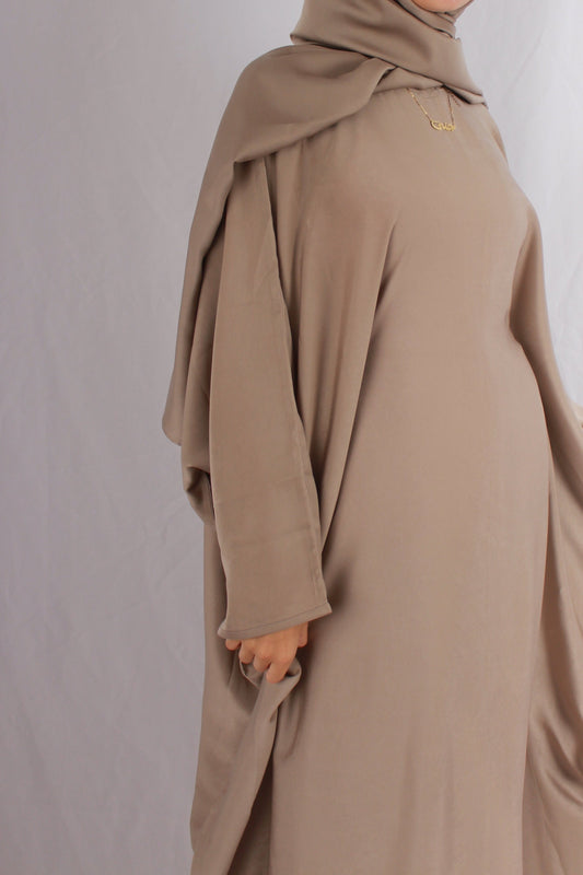 Amirah Abaya in Champagne