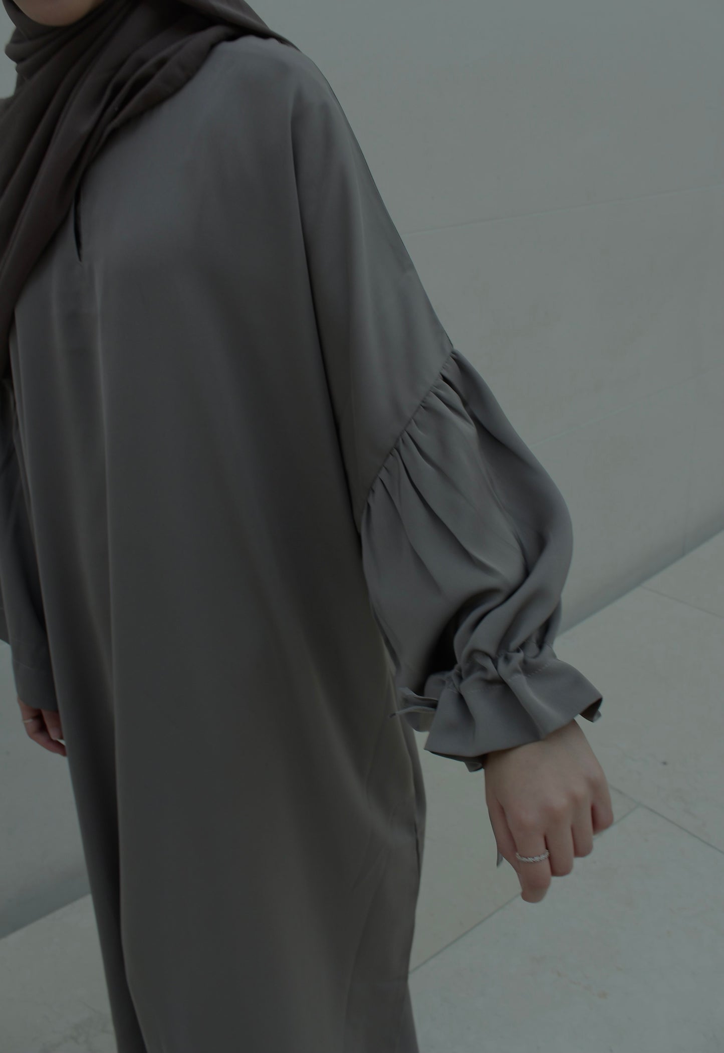 Noor Abaya in Lilac grey