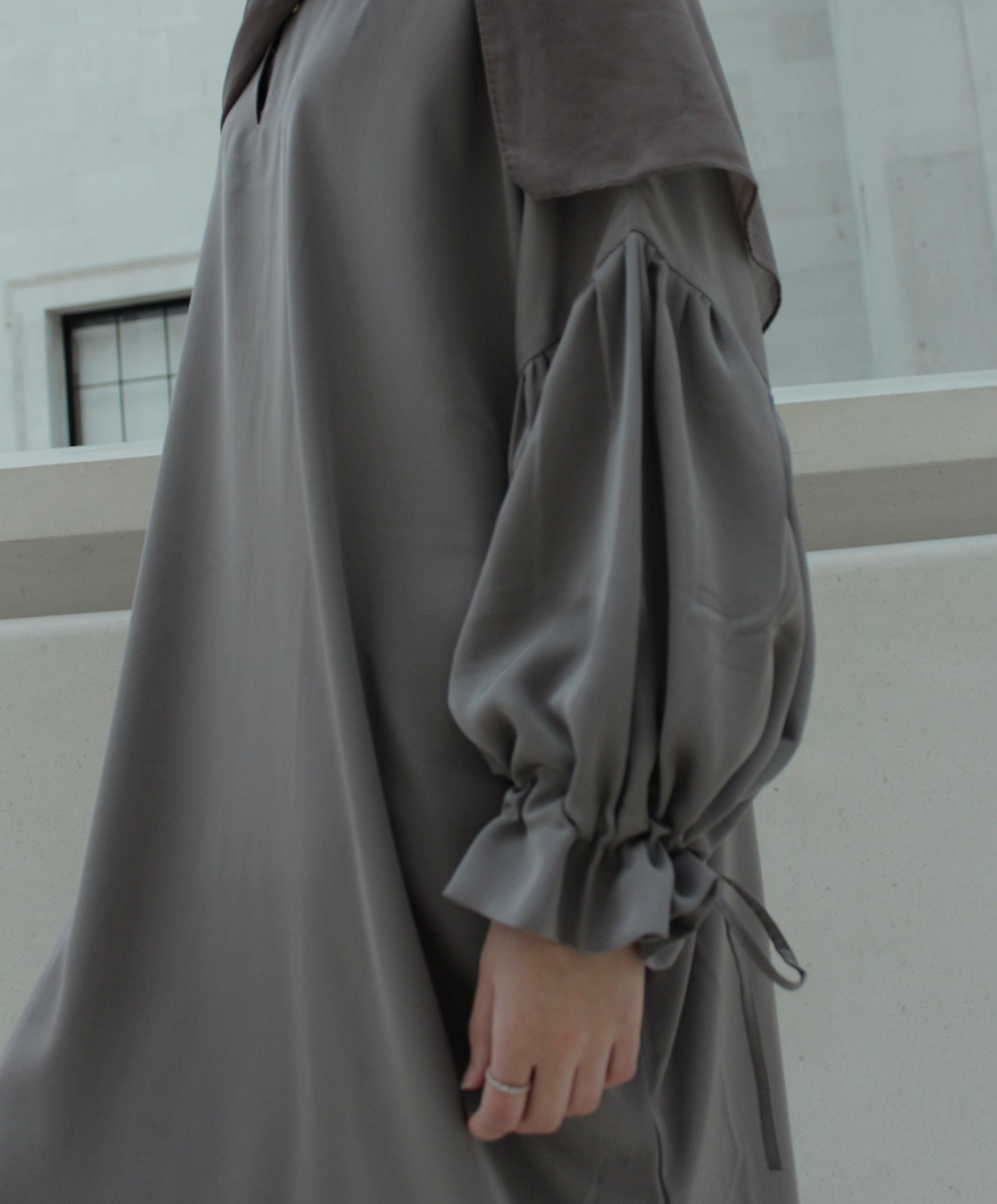 Noor Abaya in Lilac grey