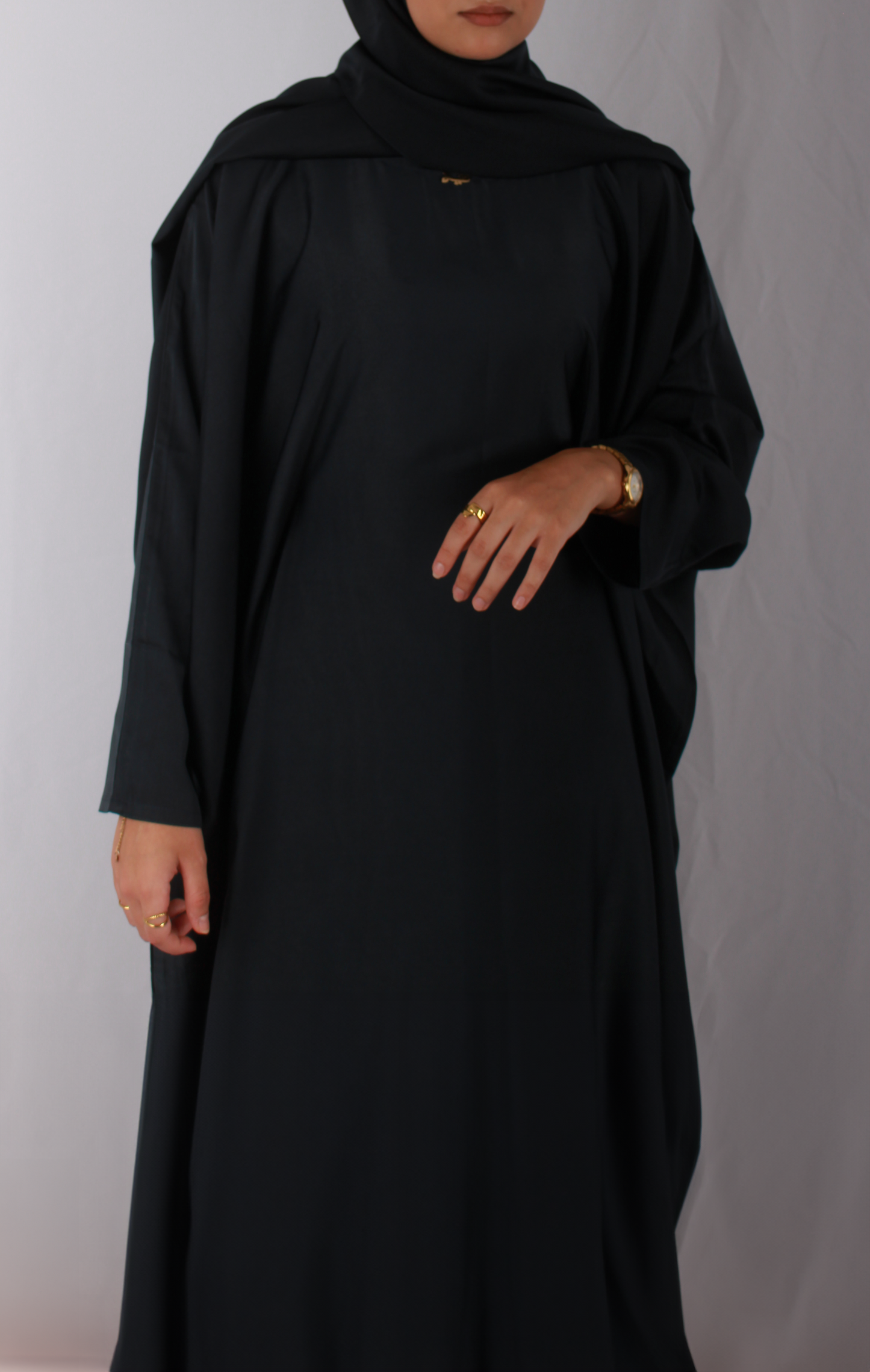 Amirah Abaya in Midnight Blue