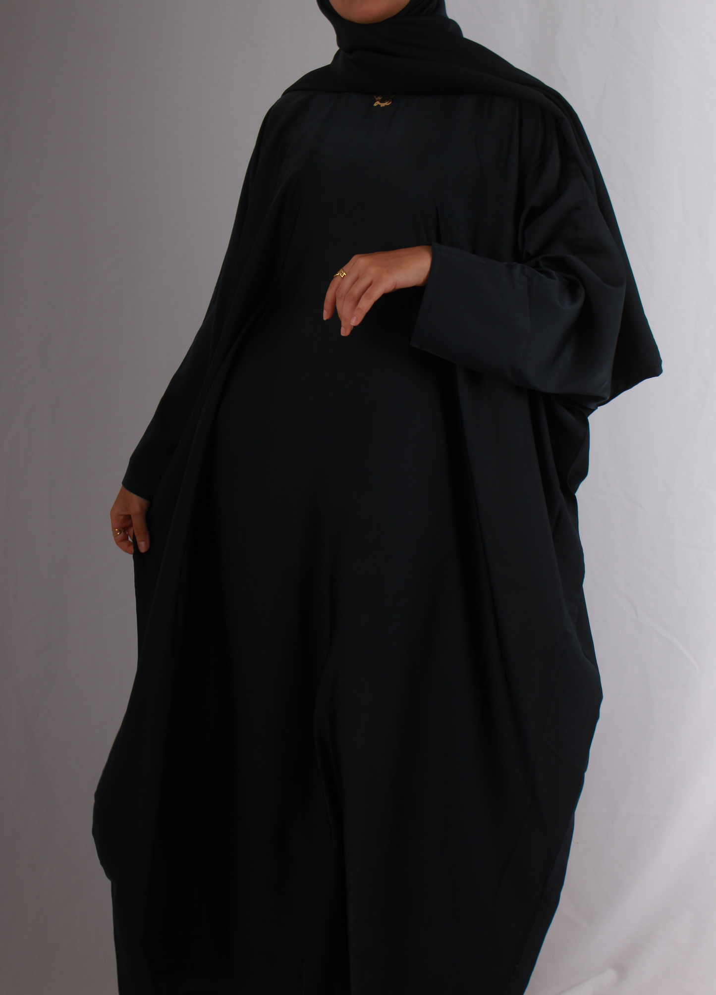 Amirah Abaya in Midnight Blue