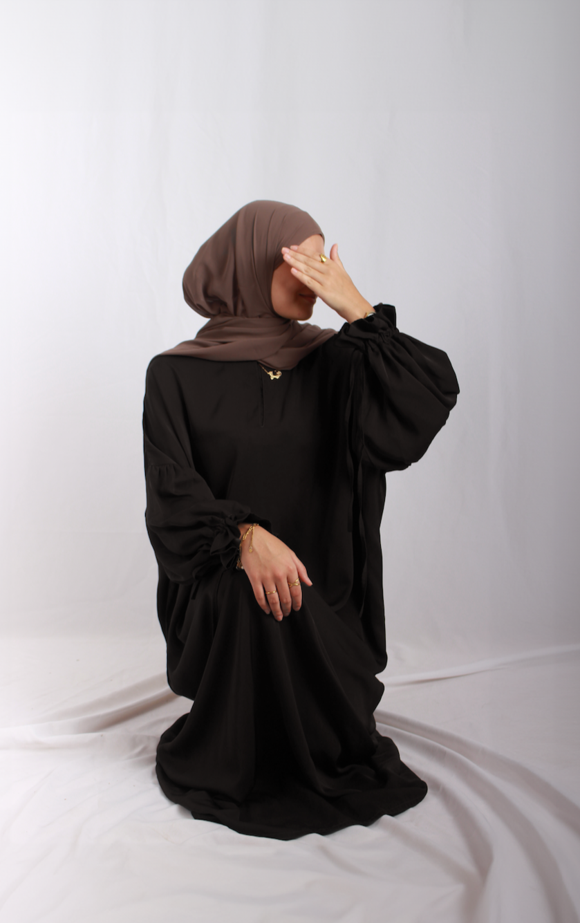 Noor Abaya in Black