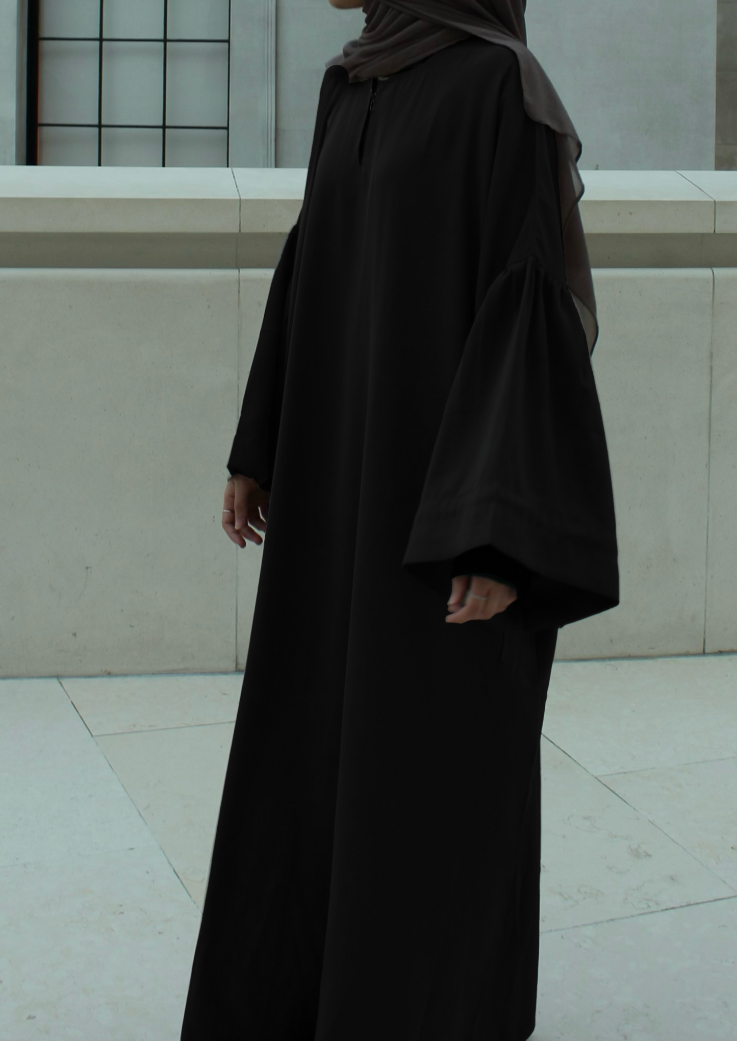 Noor Abaya in Black