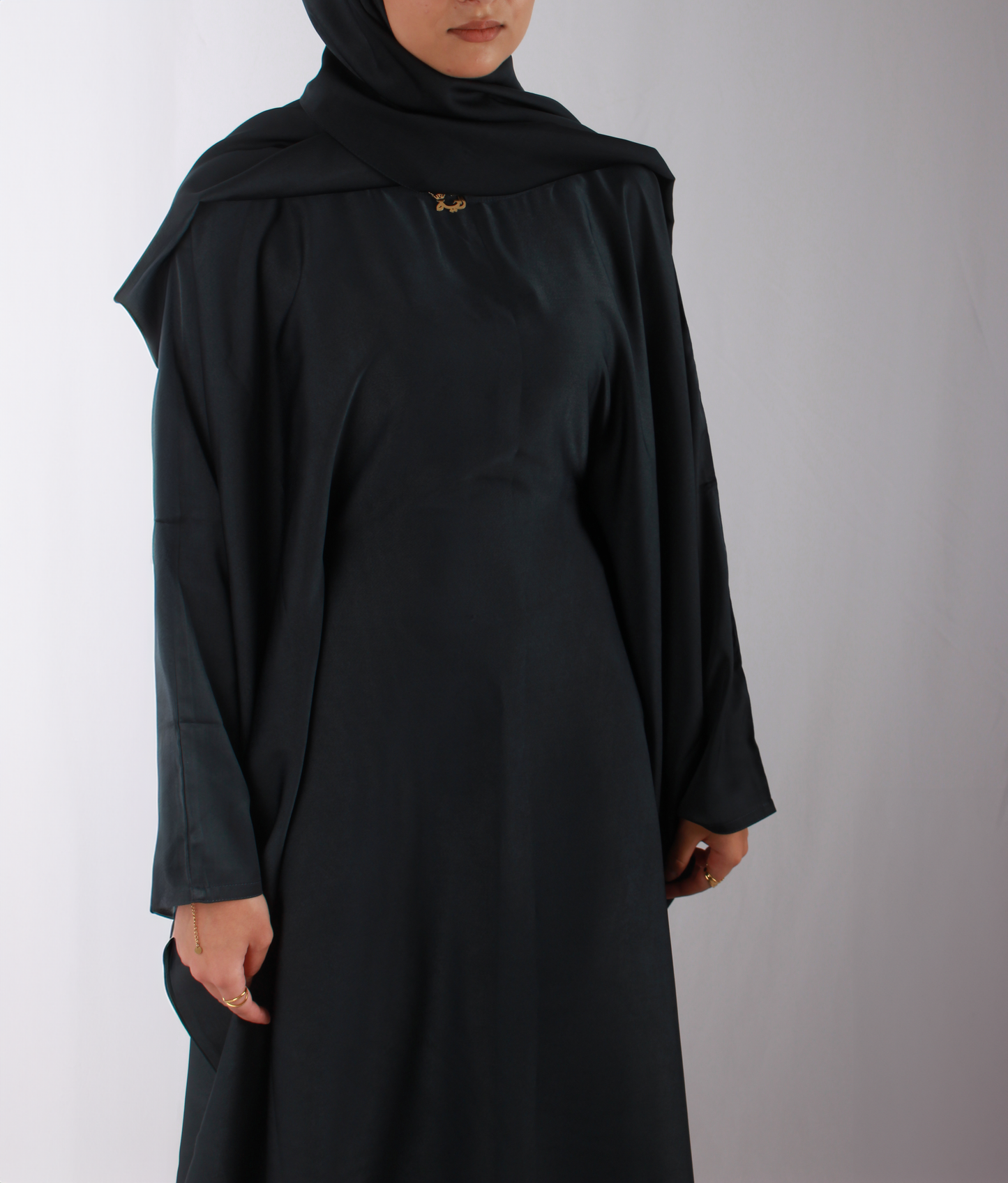 Amirah Abaya in Midnight Blue