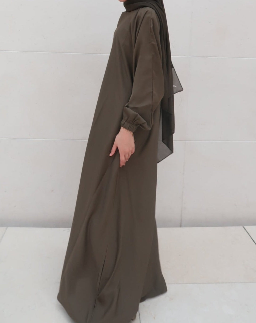 Layla Abaya in Olive green